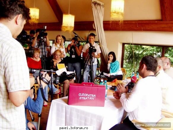cleopatra stratan şi-a lansat oficial la care-i