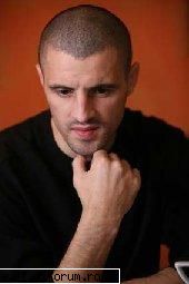 ALBUM DE FAMILIE - Un Pavel care spune multe (asta nu e din articol! - Articole din presa