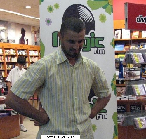 DIVERSE - Fan(atic) - Articole din presa