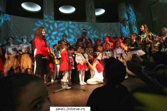 fotografii - Mica, dar deja celebra cantareata Cleopatra - Cleopatra