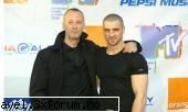 poze - Fan(atic) - Articole din presa